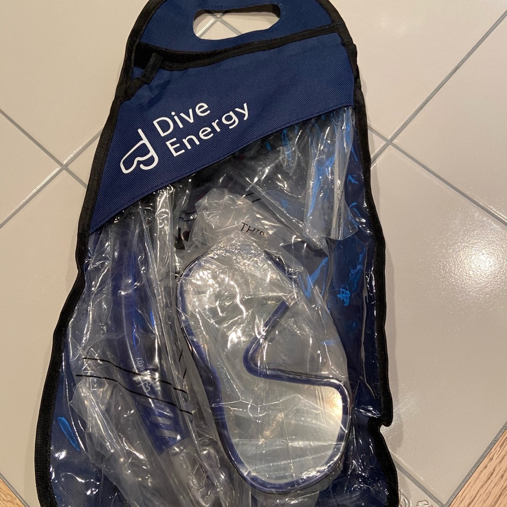 Snorkeling Set - Blue- never used!